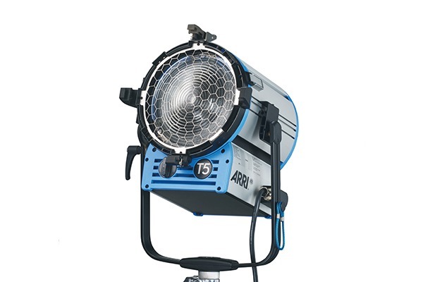 Arrı True Blue T5 Tungsten Fresnel